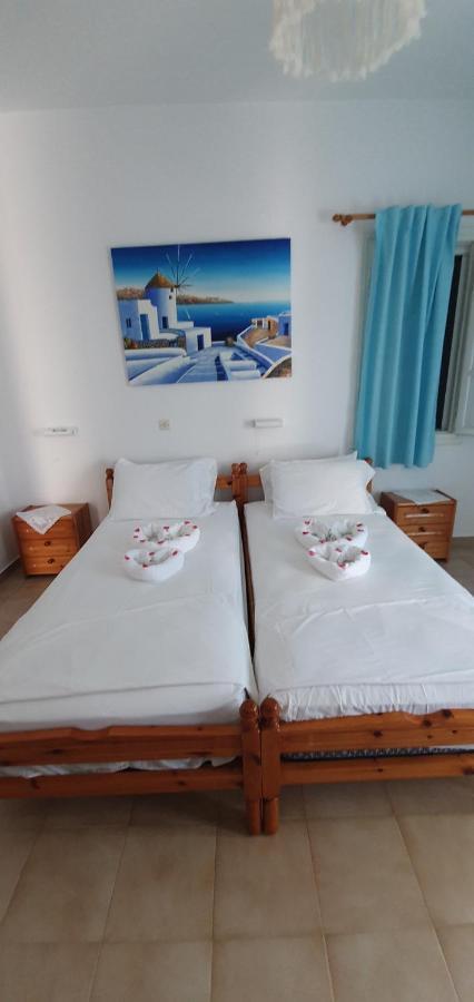 Jenny Apartments Karlovassi Buitenkant foto